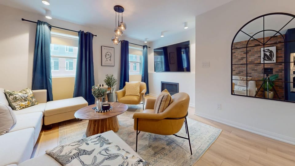 TV and multimedia, Living room, Seating area