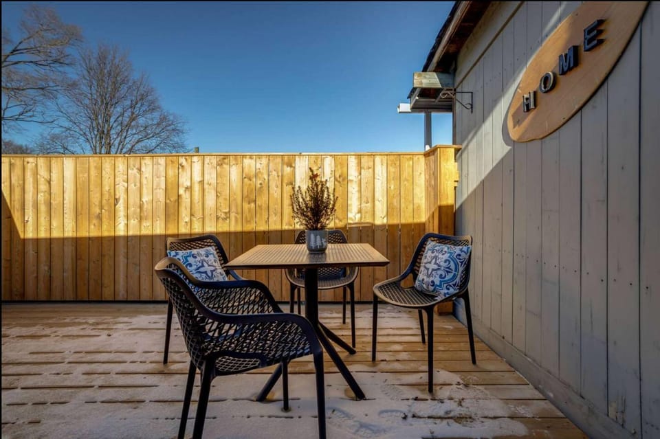 Casa Hotel Stylish Suite with Patio in Leslieville Hotel in Toronto