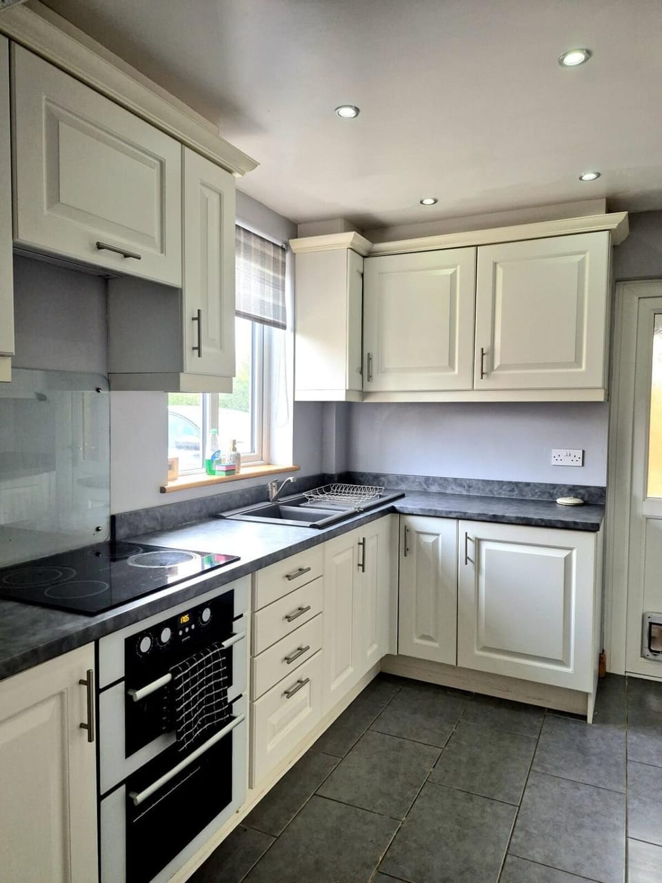 Large 3-Bed House Near Fosse Park - Free Parking Apartment in Leicester