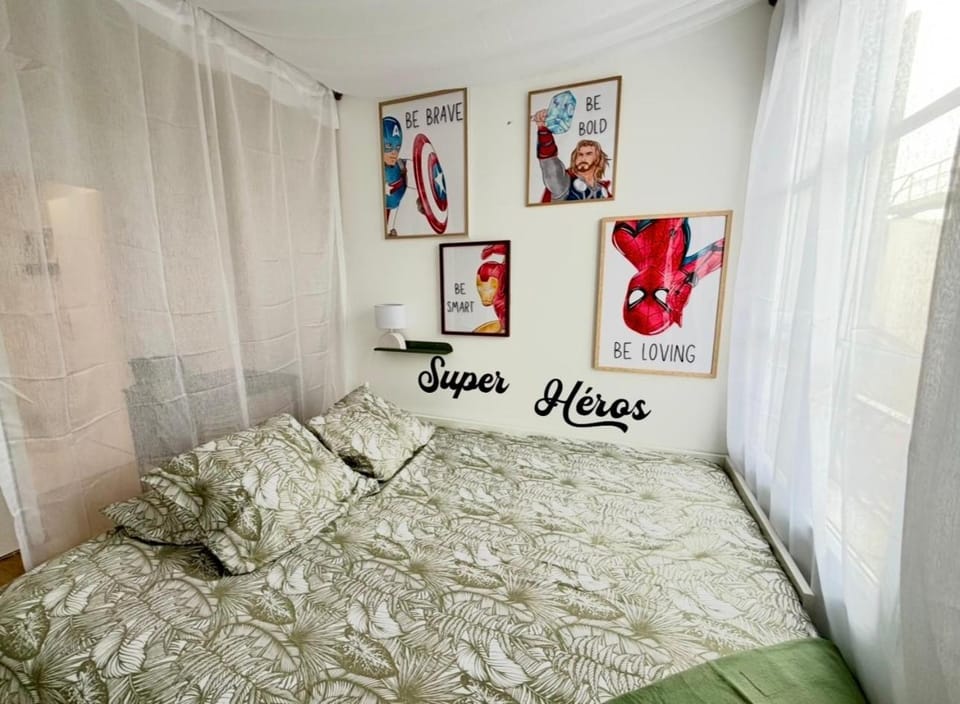 Bed, Bedroom