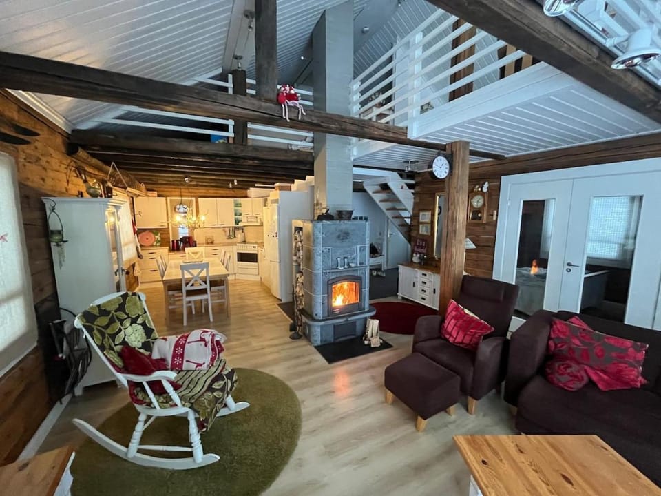 Communal lounge/ TV room, Living room