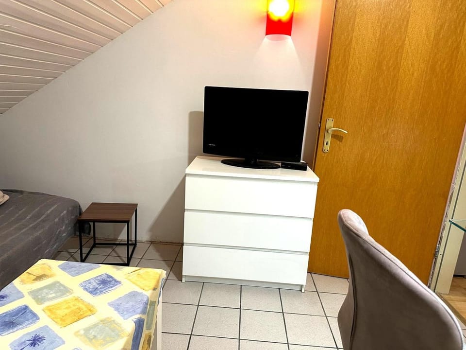TV and multimedia, Seating area