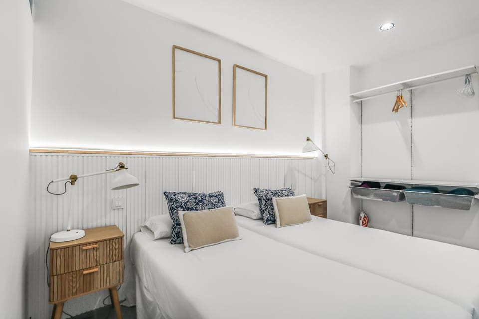 Beachside Comfort Las Canteras Apartment in Las Palmas de Gran Canaria
