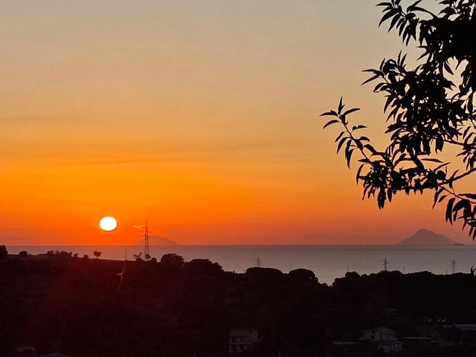Beautiful views of the Aeolian Islands and the Cape of Milazzo House in Barcellona Pozzo di Gotto