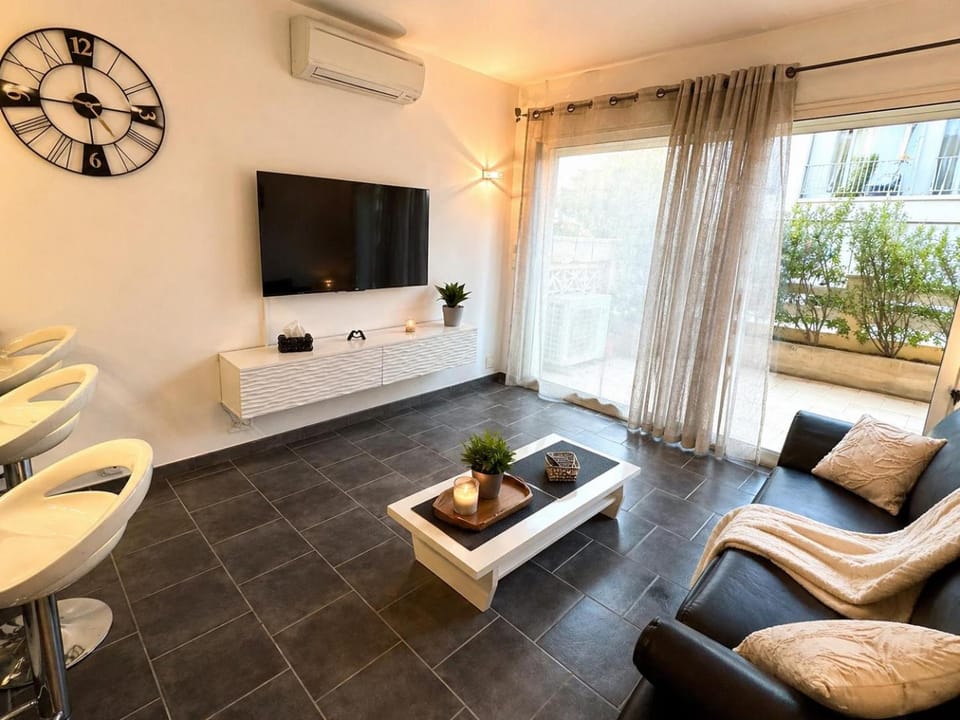 Appartement terrasse - 50m plage Apartment in Canet-en-Roussillon