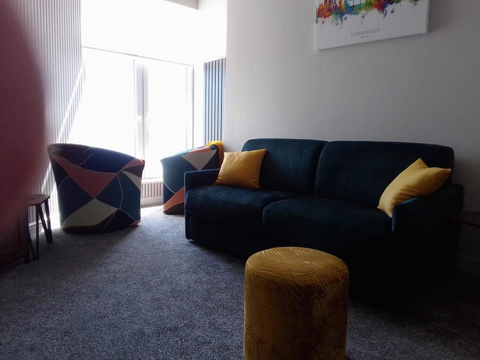 5 Prospect Place - 2nd floor Dream View Apartment in Scarborough