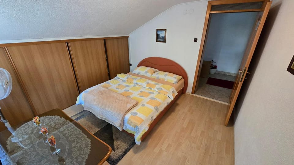Stan na dan Cazin Apartment in Lika-Senj County