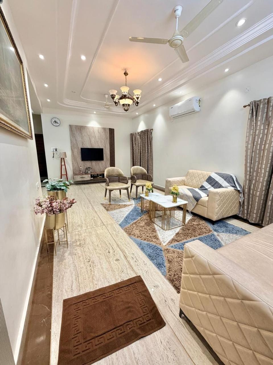 Dar E Noor Apartment in Hyderabad