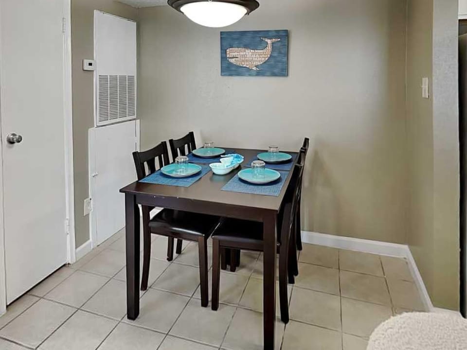 Dining area, furniture