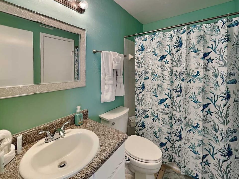 Palms at Cove View 1201 - Babes Place Apartment in Galveston Island
