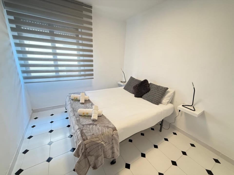 Bed, Photo of the whole room