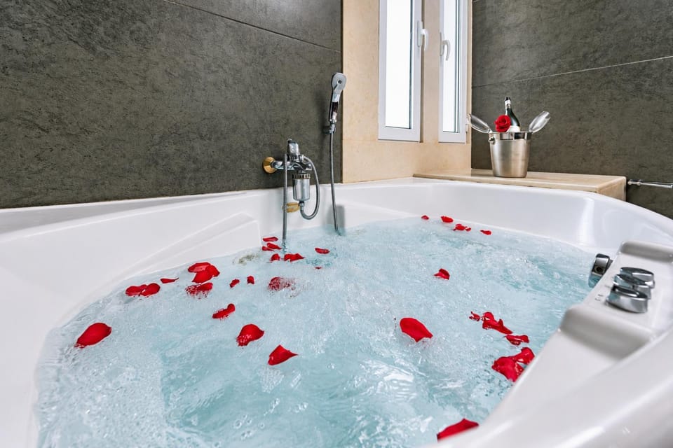 Hot Tub, Bathroom, Bath