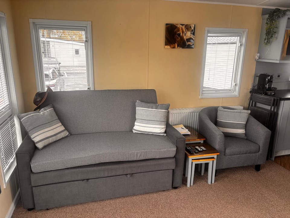 Whitstable Beaumont - Sleeps 6, 588 ft Campground/ 
RV Resort in City of Canterbury