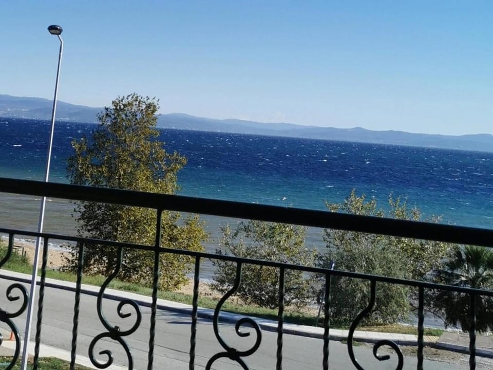 View (from property/room), Balcony/Terrace, Sea view