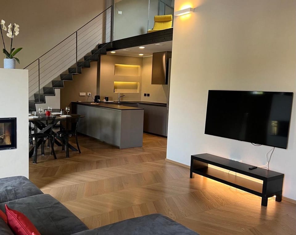 Communal lounge/ TV room, TV and multimedia