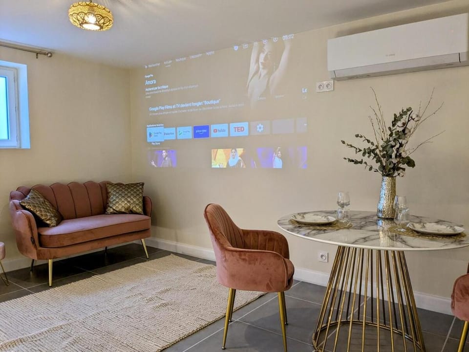 Evasion romantique ultime Apartment in Auvergne-Rhône-Alpes