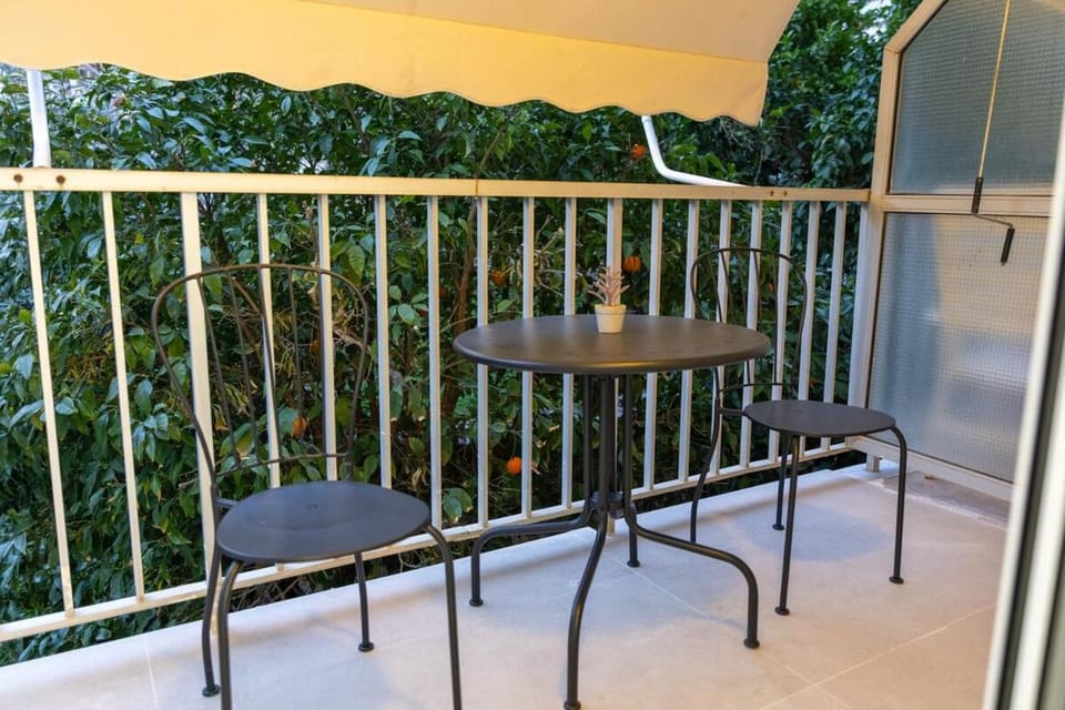 Loutraki Studio by the Beach Bars,Taverns,AC, Washer Apartment in Euboea