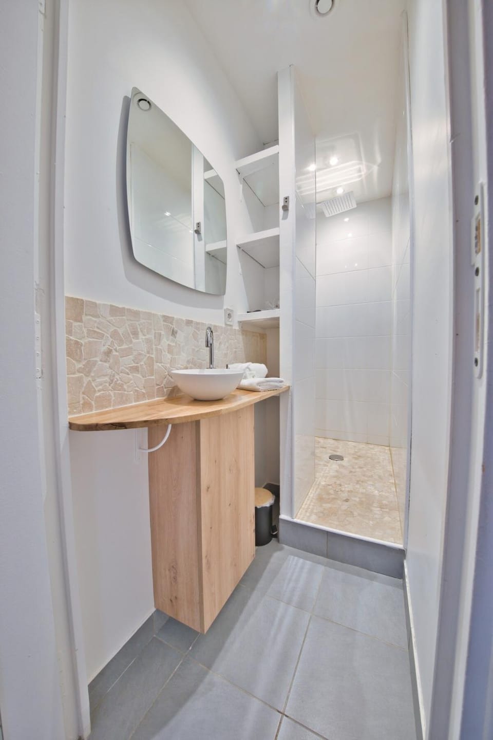 The secret cave Apartment in Reims