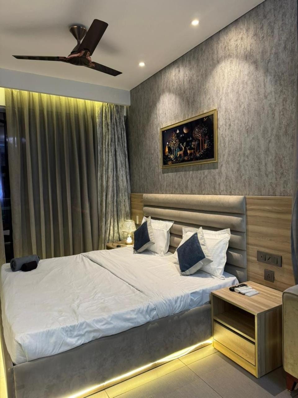 Nova luxury studio's Apartment in Noida
