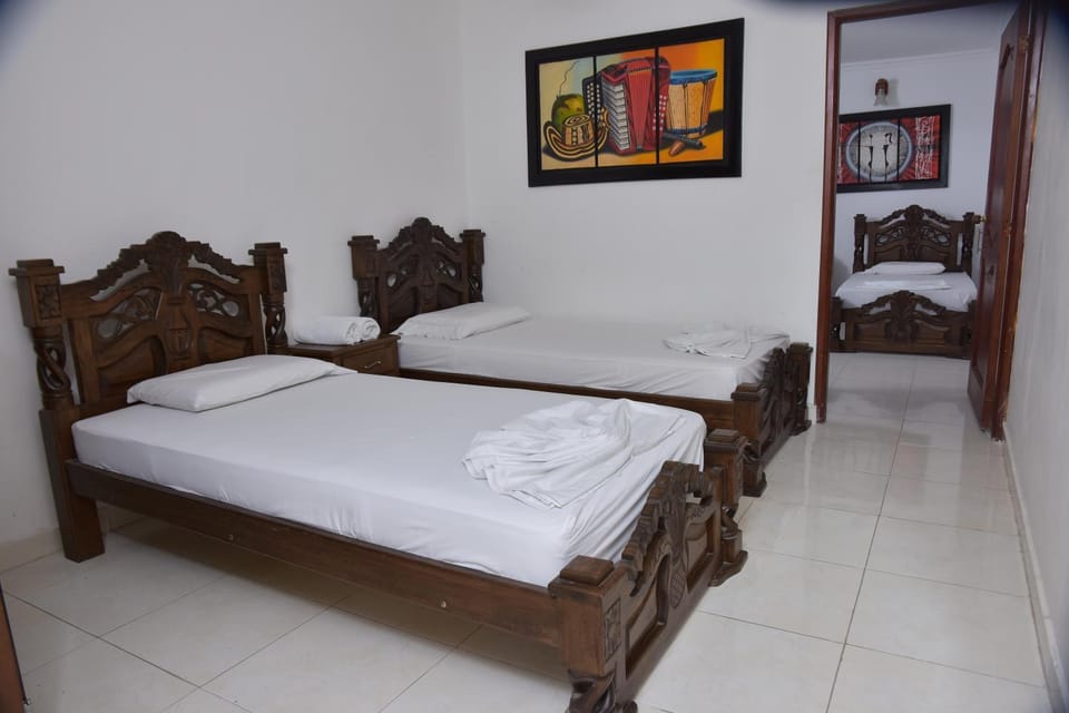 Bed, Photo of the whole room, Bedroom, Family