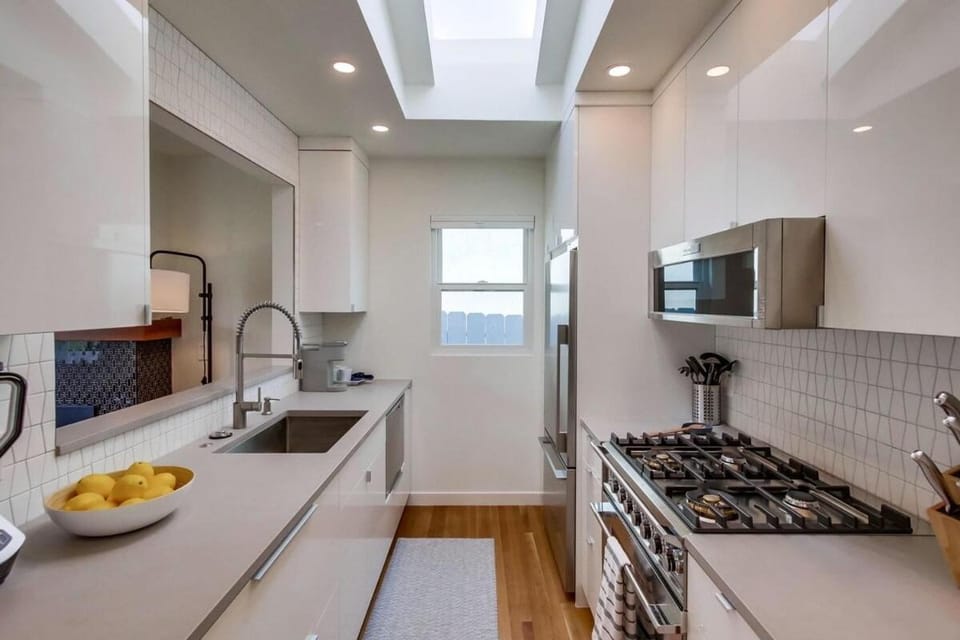 Newly Renovated Pacific Beach Home with Private Yard and AC House in Pacific Beach