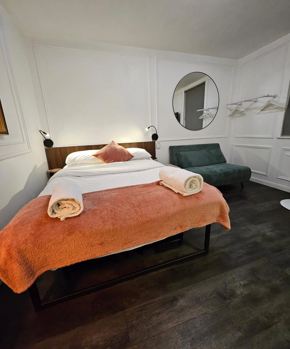 Central London Studios Apartment in London Borough of Southwark