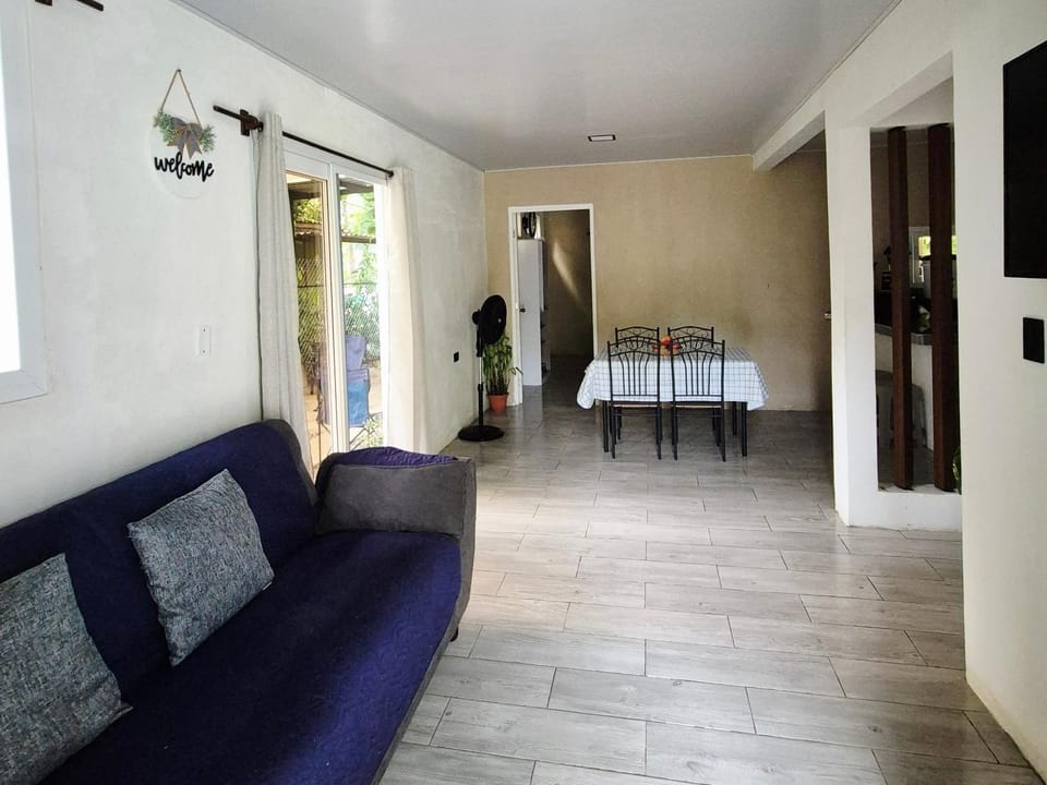 Casa Nael a 2Km del IRTRA House in Guatemala