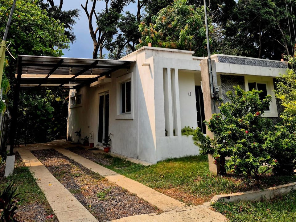 Casa Nael a 2Km del IRTRA House in Guatemala