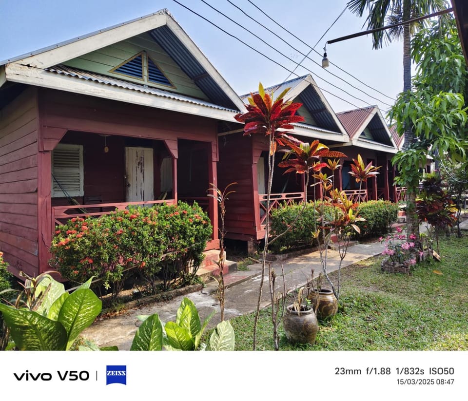 DONDET Garden Guest House Bed and Breakfast in Cambodia