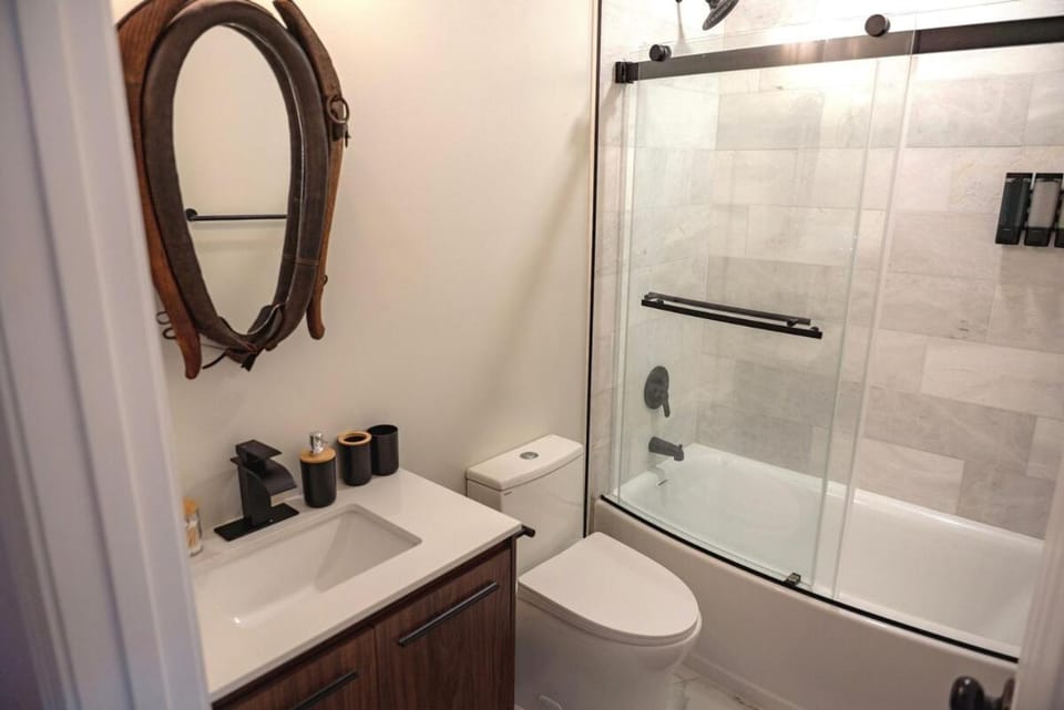 Luxury Historic Carriage House House in District of Columbia