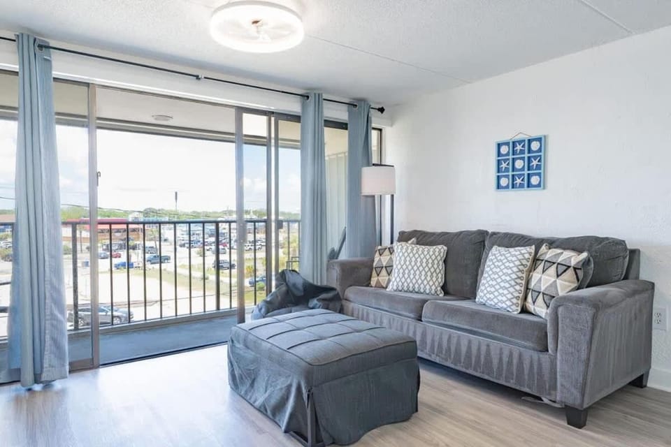 Cabana 213 on the Carolina Beach Boardwalk Apartment in Carolina Beach