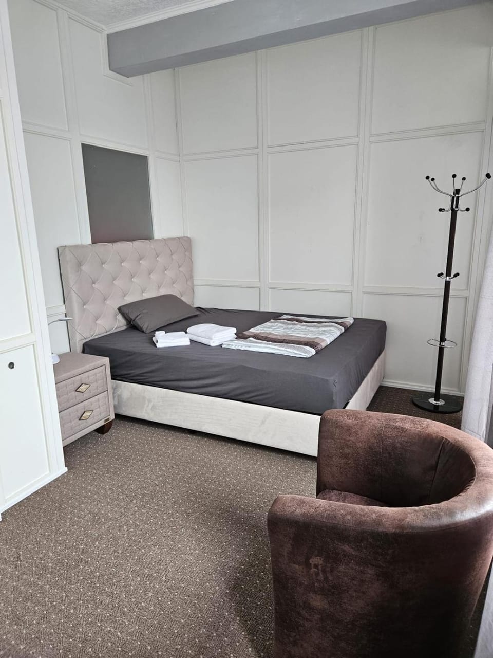 Penthouse 10 Etage 3 Schlafzimmer mit Aussicht Apartment in Offenbach