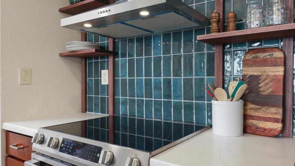 Kitchen or kitchenette, stove