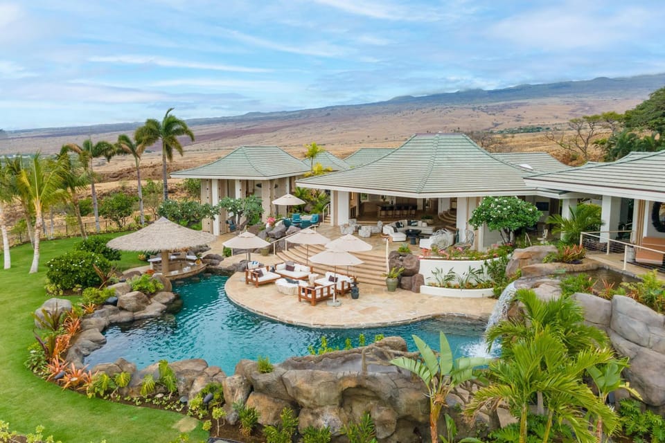 Mountain view, Swimming pool