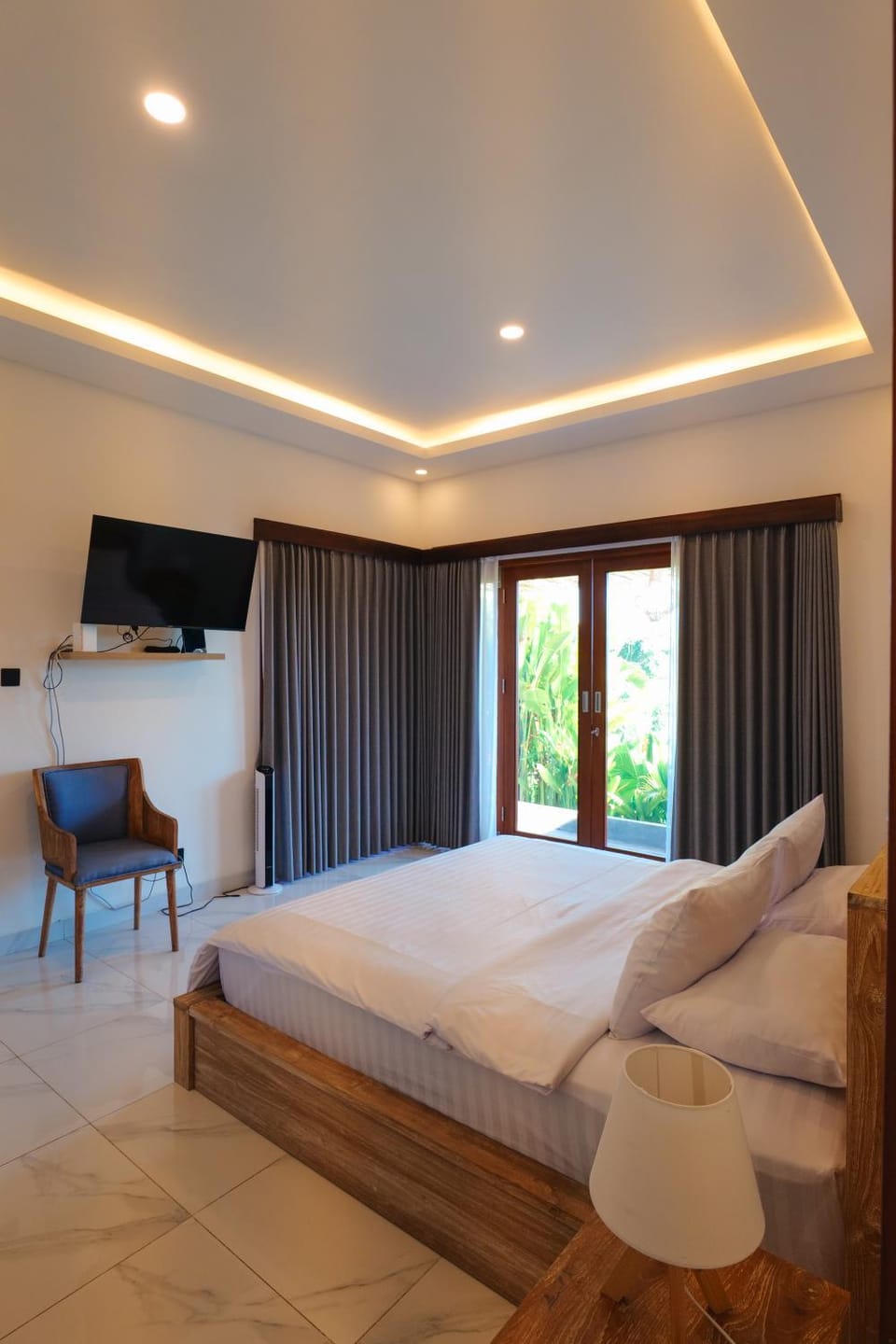 TV and multimedia, Seating area, Bedroom, internet