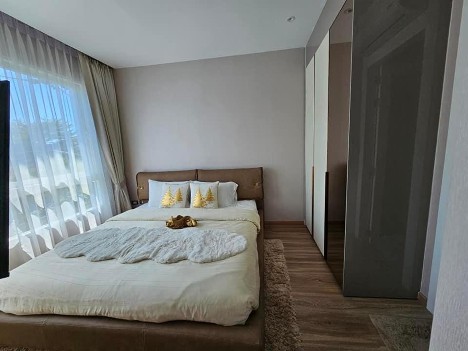 The City Condo Near Central Fest Phuket, Pool view Apartment in Phuket