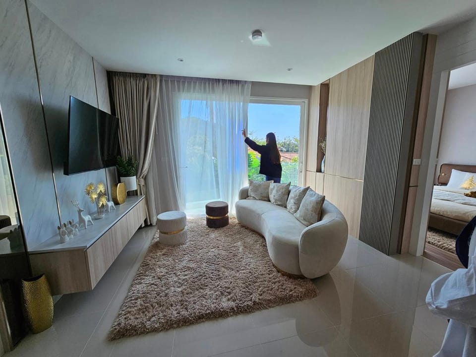 The City Condo Near Central Fest Phuket, Pool view Apartment in Phuket