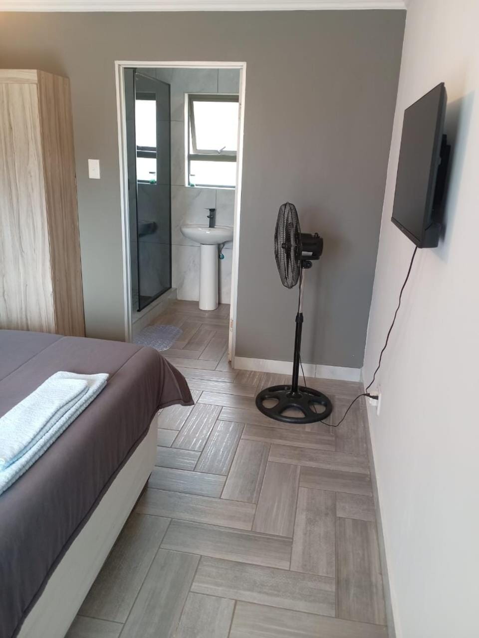 Crystal Park Guest house Bed and Breakfast in Gauteng
