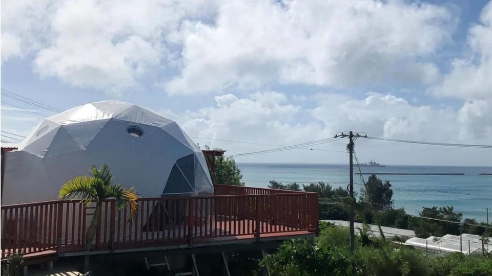 ヒカリドーム オーシャンビューのグランピング施設 Luxury tent in Okinawa Prefecture