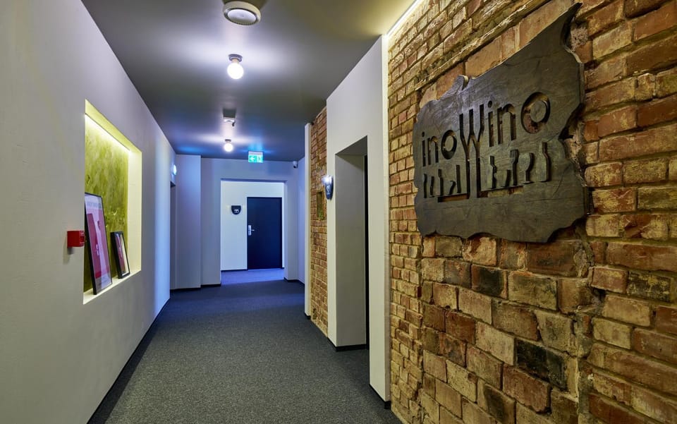 Property building, Property logo or sign