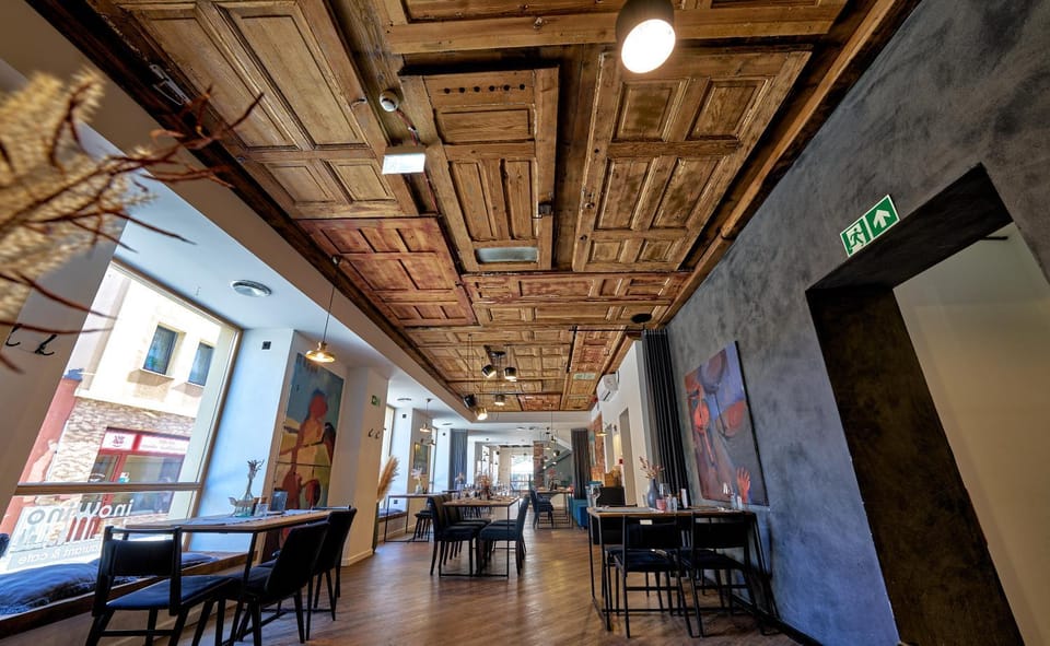 Restaurant/places to eat