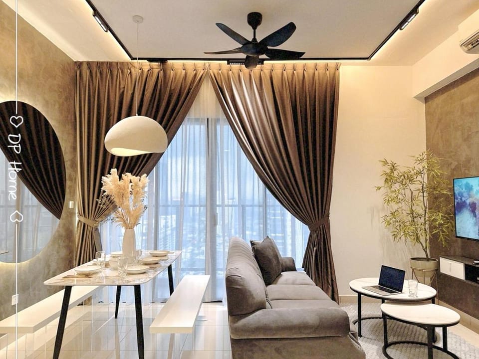 TV and multimedia, Living room, Seating area