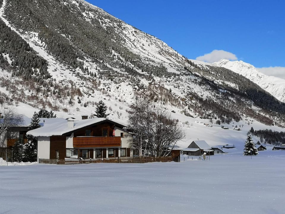 Property building, Winter, Mountain view