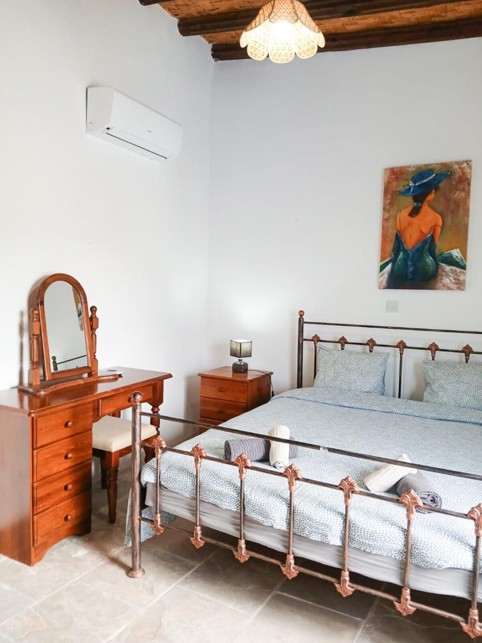Bed, Bedroom, air conditioner