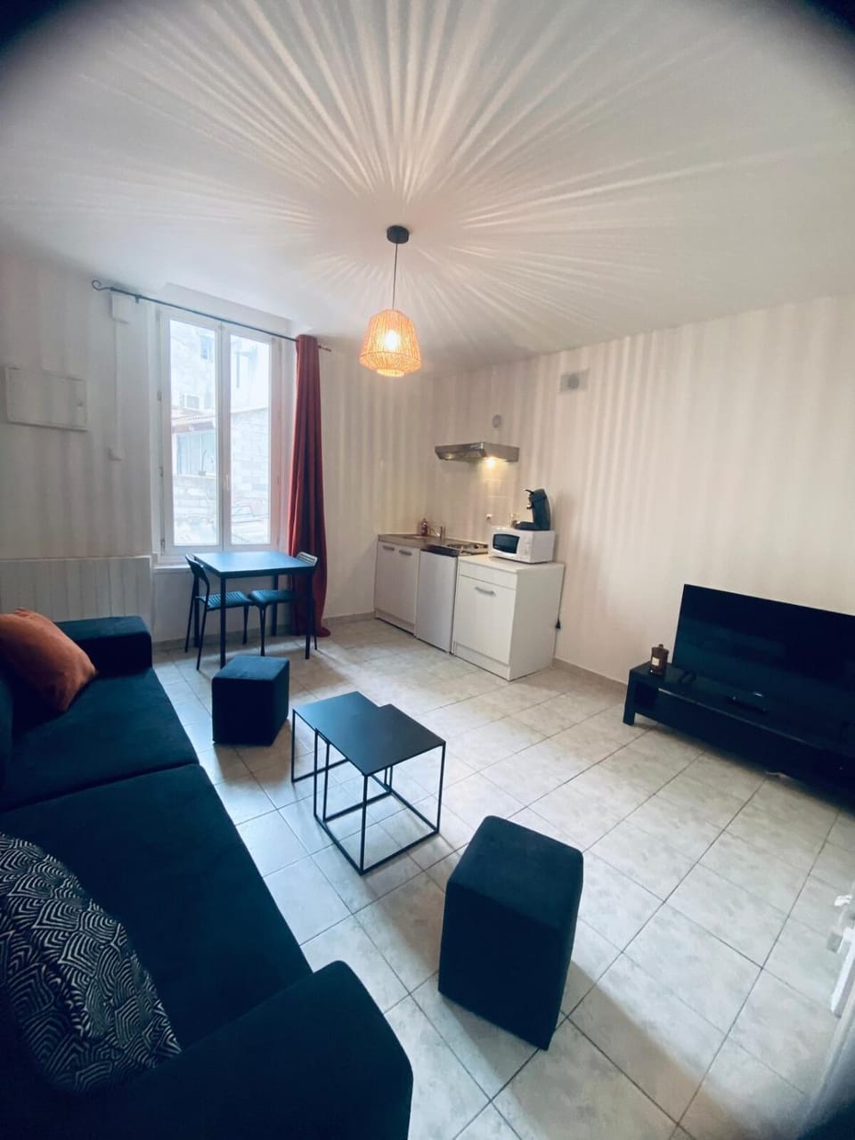 Meneau 3-Beziers Centre-Wifi-Tv Connectée Apartment in Béziers
