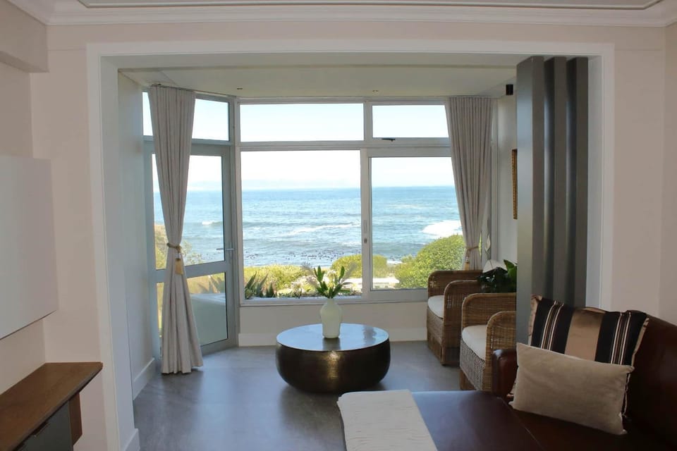 Seating area, Sea view