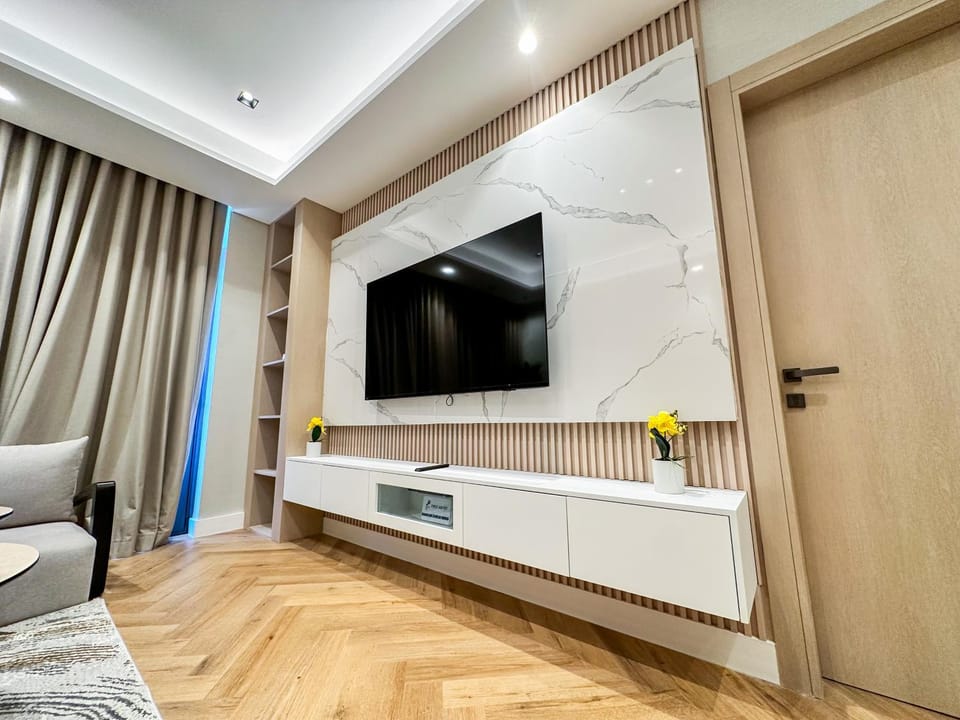 Communal lounge/ TV room, TV and multimedia, Seating area, Evening entertainment