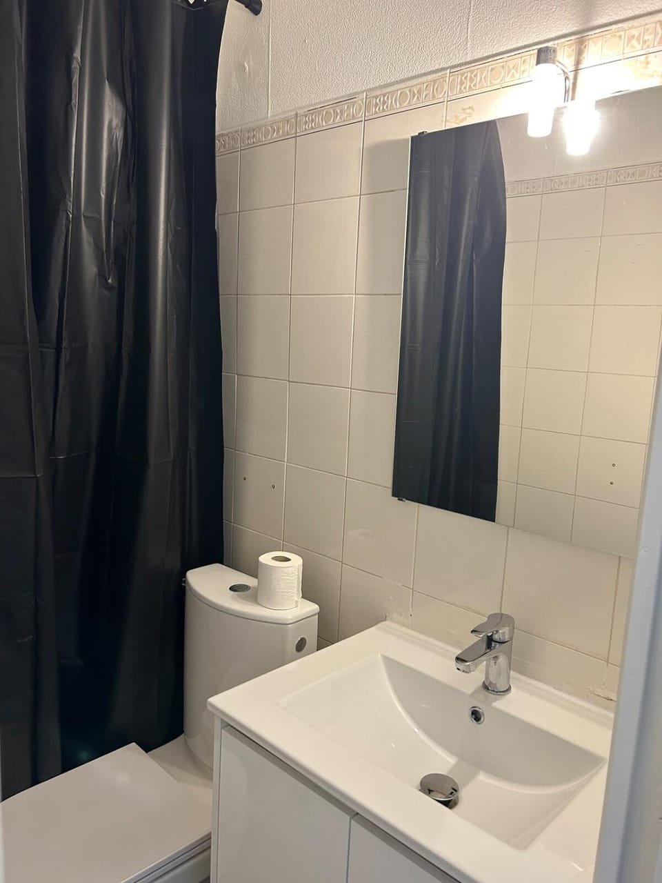 Foch 3-Studio-Beziers center -wifi -tv connected Apartment in Béziers