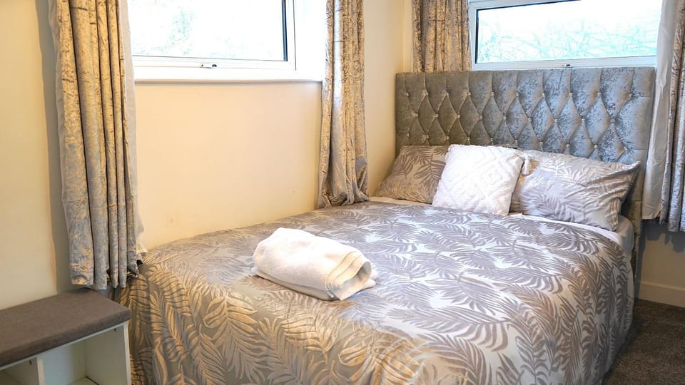 Tilehurst Villa Vacation rental in Reading