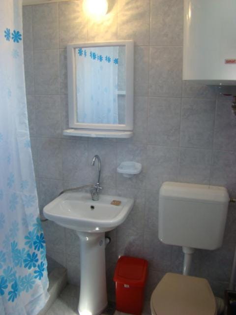 vila irina mamaia nord Bed and Breakfast in Constanța County